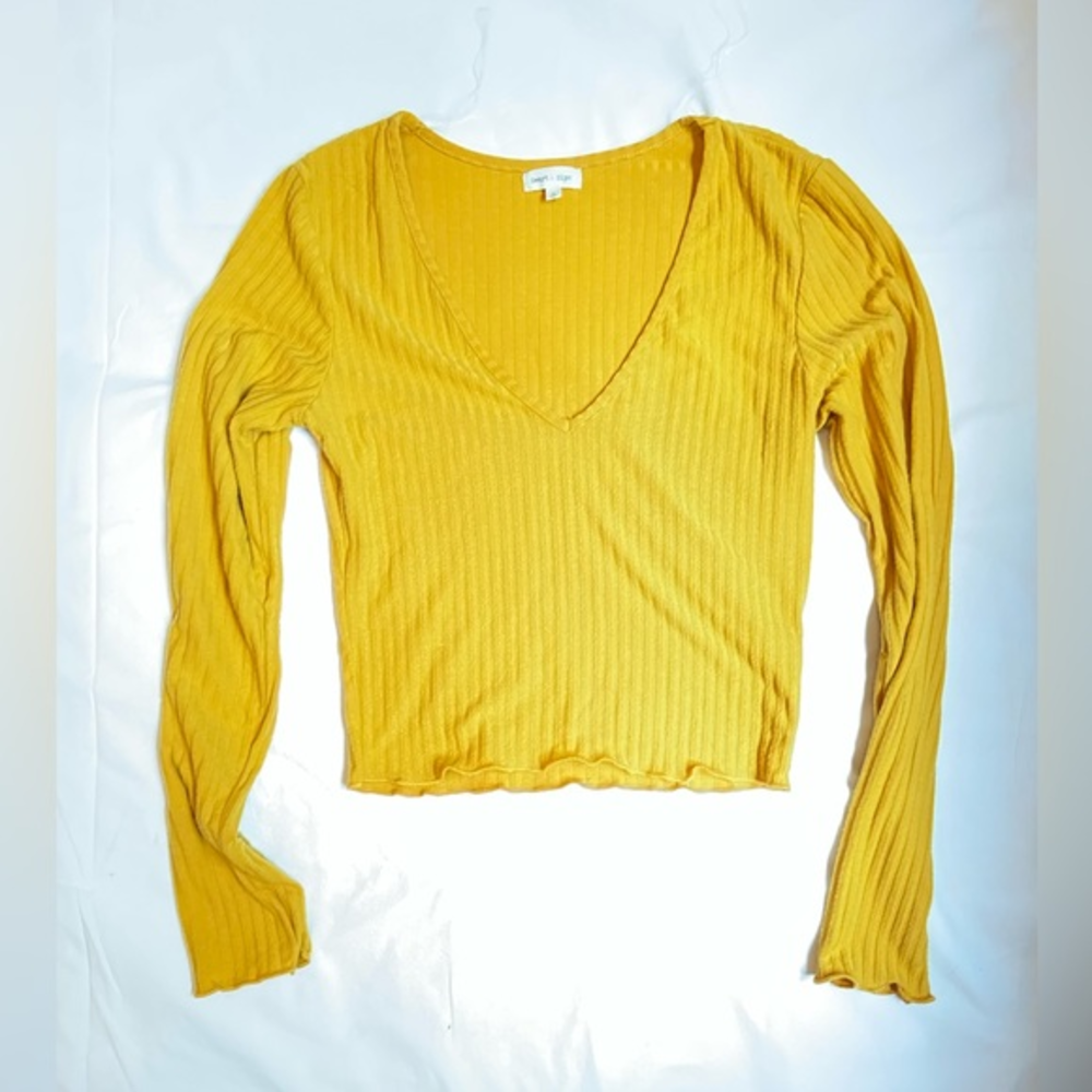 Heart + Hips yellow Ribbed long sleeve v neck tee shirt, size Small‎